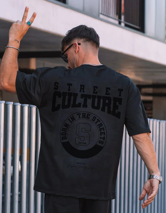 CAMISETA STREET CULTURE OVERSIZE NEGRA - Ada Cepeda Shop