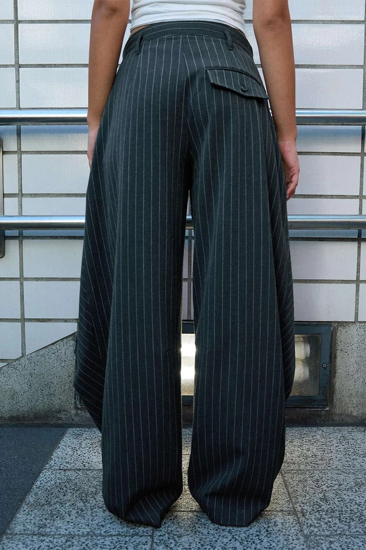 BURTON|PANTALÓN CON ESTAMPADOS DE RAYAS - Ada Cepeda Shop