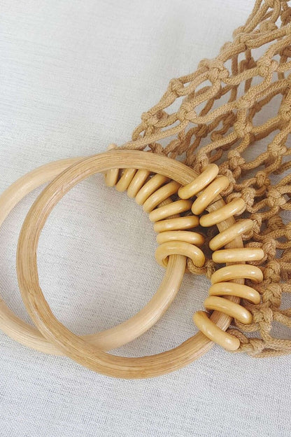 PIÑA|BOLSO DE MANO CON ASA DE MADERA - Ada Cepeda Shop