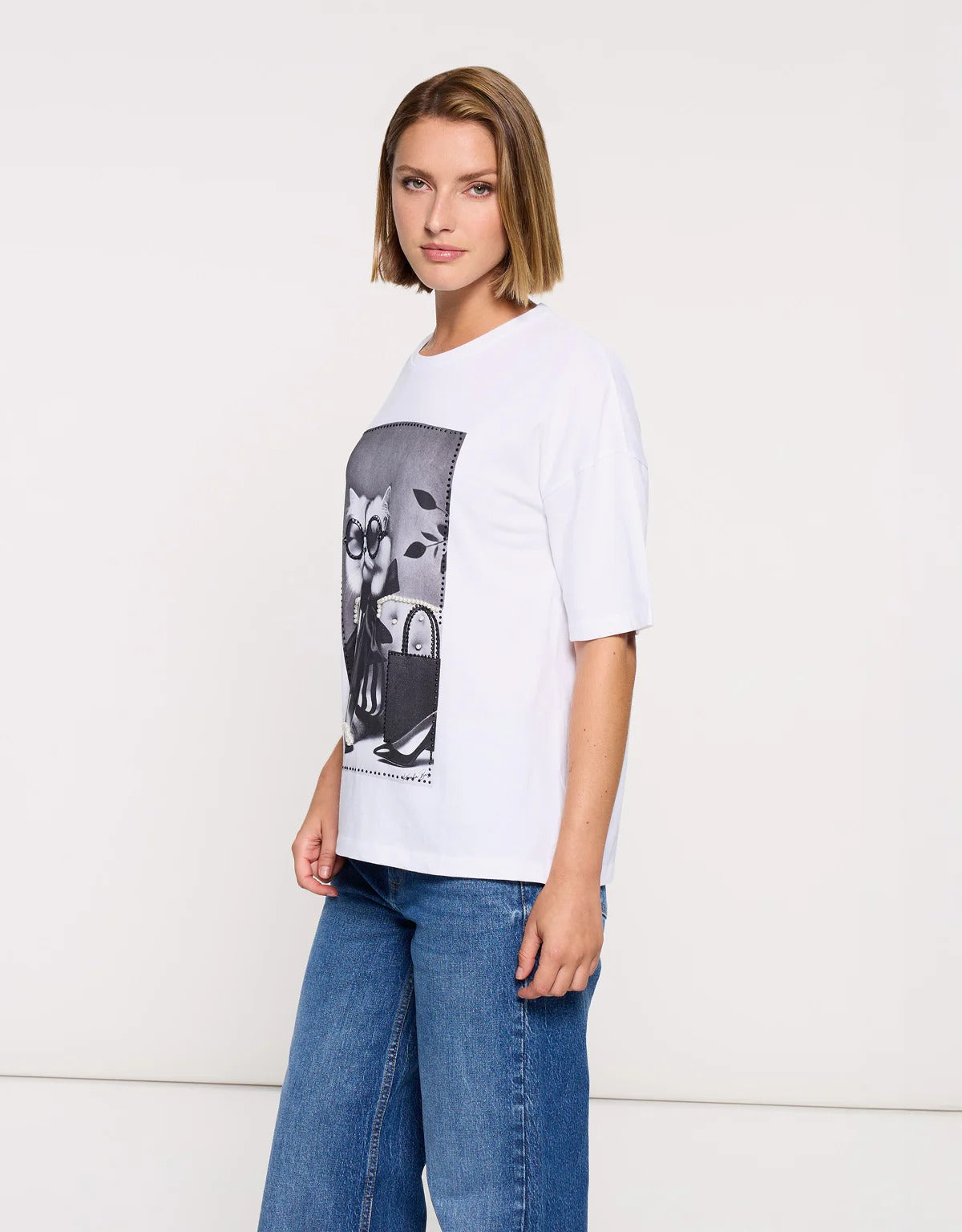 CAMISETA OVERSIZE CON APLICACIONES “FASHION CAT” – ARTE URBANO Y GLAM - Ada Cepeda Shop