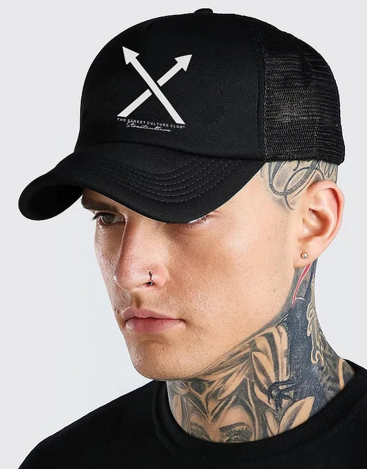 GORRA TRUCKER NEGRA STREETWEAR – DISEÑO ICONO URBANO - Ada Cepeda Shop