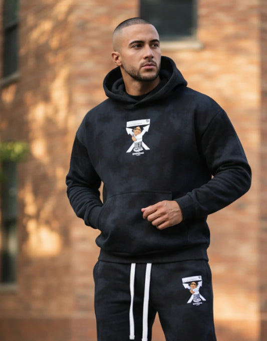 KOKO|SUDADERA NEGRA STREETWEAR CON CAPUCHA – DISEÑO GRÁFICO URBANO - Ada Cepeda Shop