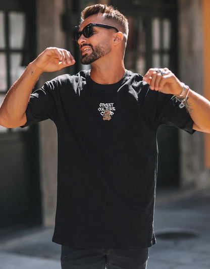 CAMISETA NEGRA STREETWEAR OVERSIZE TEDDY CLUB – DISEÑO URBANO CON ACTITUD - Ada Cepeda Shop