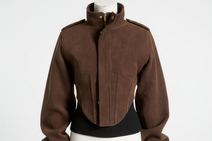 CHAQUETA CORTA DE ANTE CON CUELLO ALTO PARA MUJER - Ada Cepeda Shop