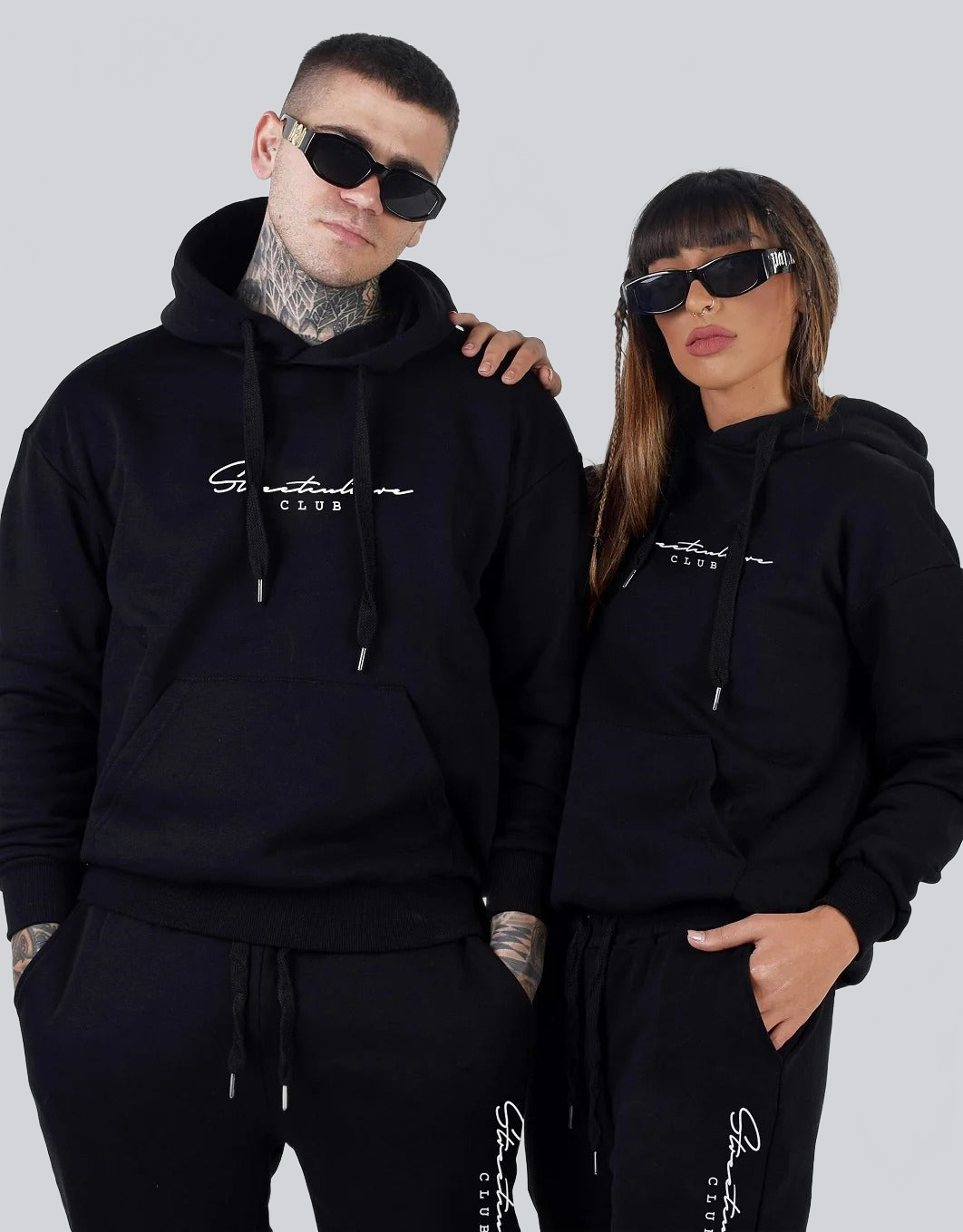 SUDADERA OVERSIZE UNISEX CON CAPUCHA - Ada Cepeda Shop