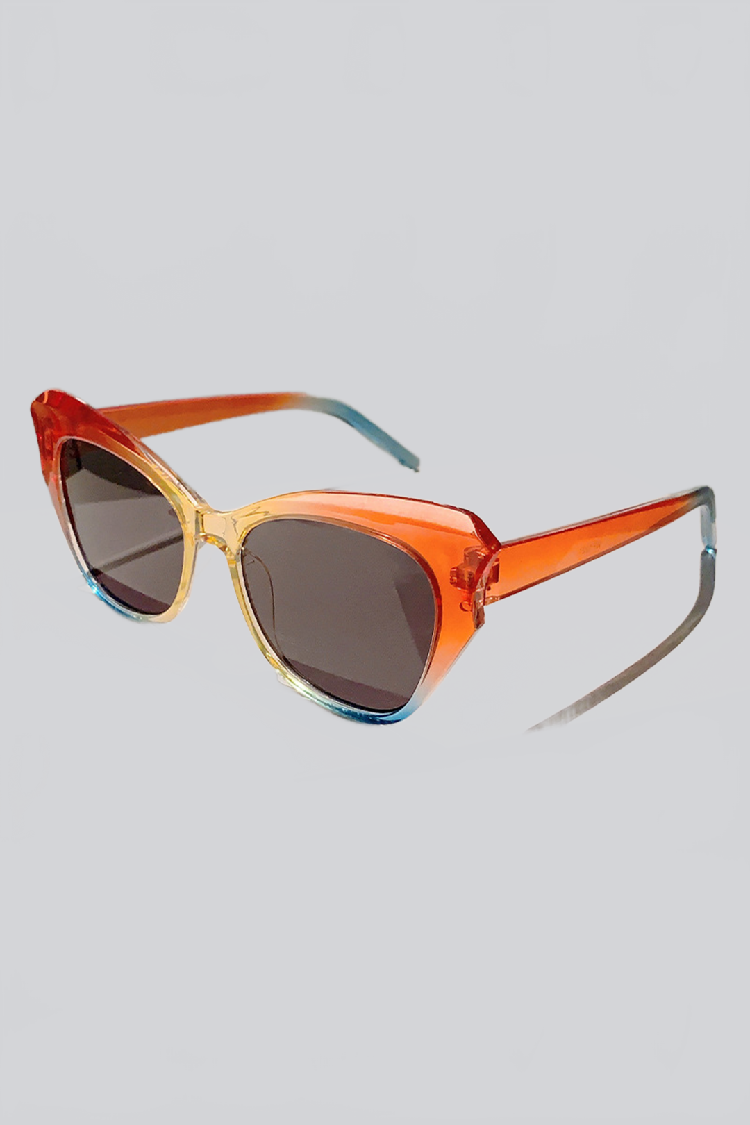 GAFAS DE SOL CON DISEÑO FASHION - Ada Cepeda Shop